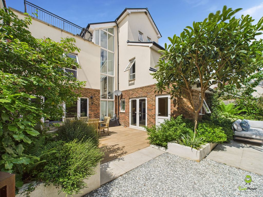 Property photo 1 of 18 Rear Aspect James Hillier Ewemove Bexley And Dartf