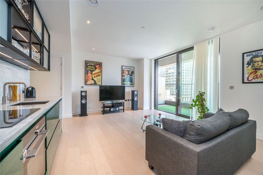 Property photo 2 of 24