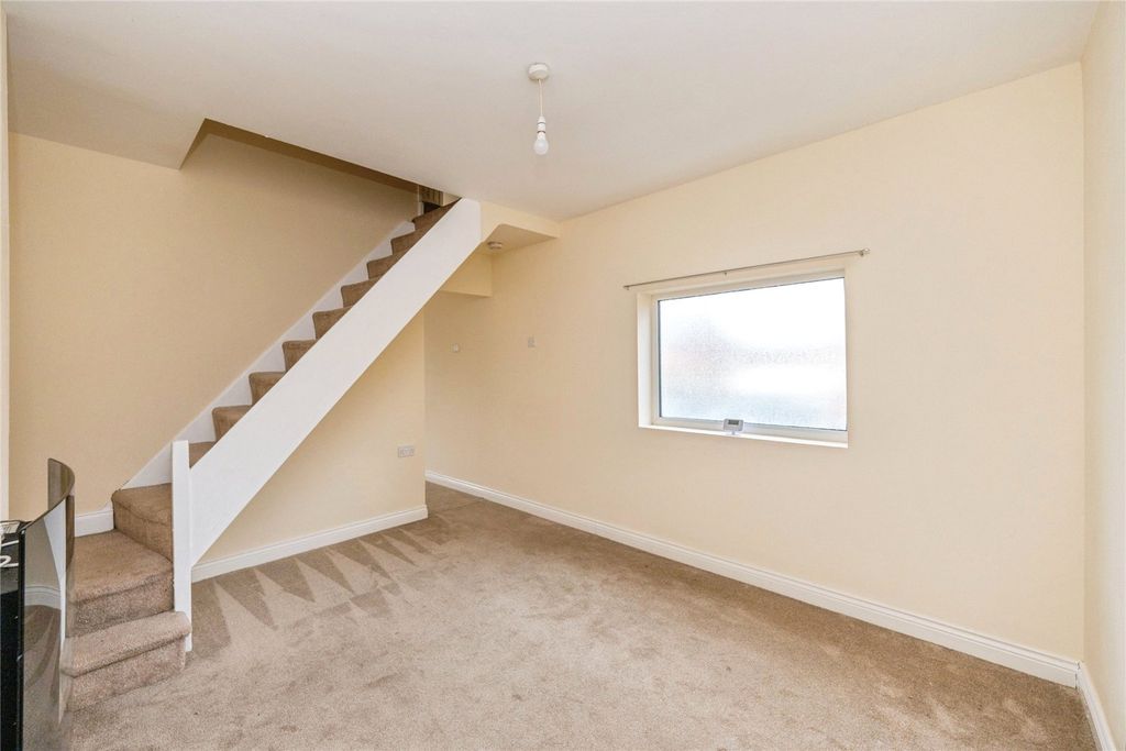 Property photo 3 of 21 Picture No. 07