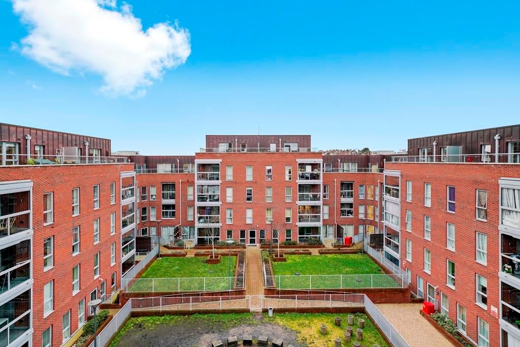 Property photo 2 of 8