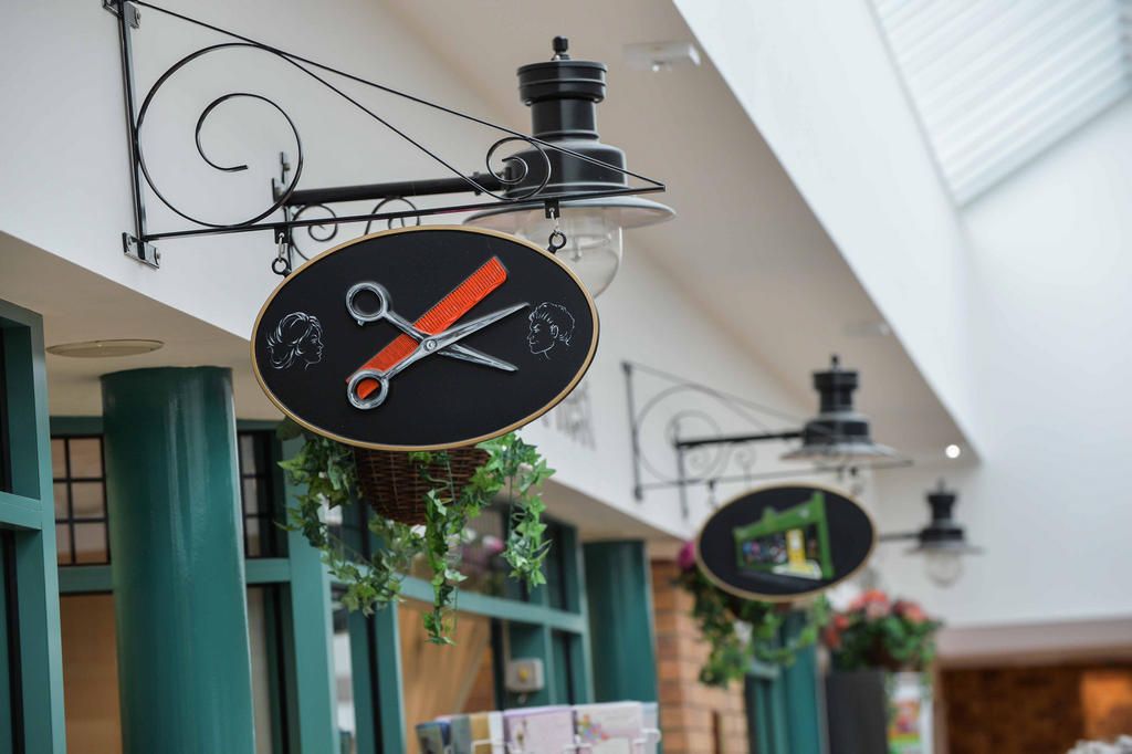 Property photo 3 of 7 Hairdressers