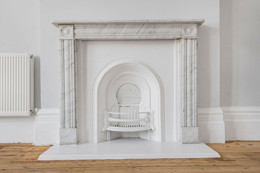 Property photo 3 of 24