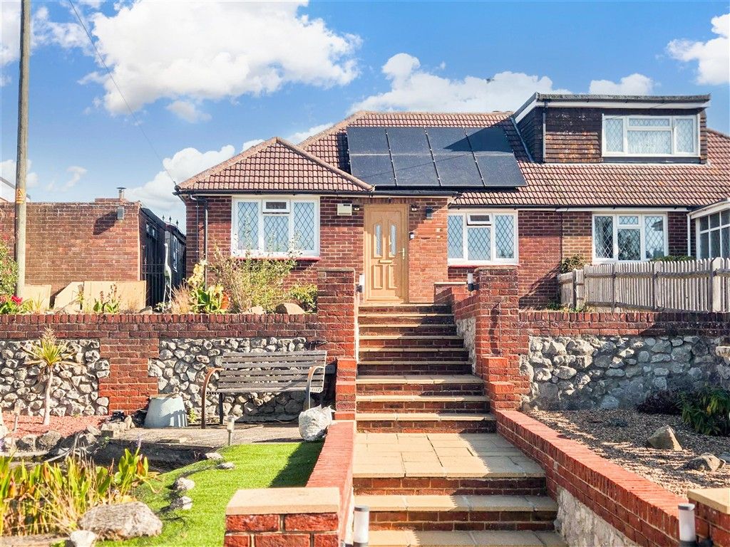 Property photo 1 of 14 Front.