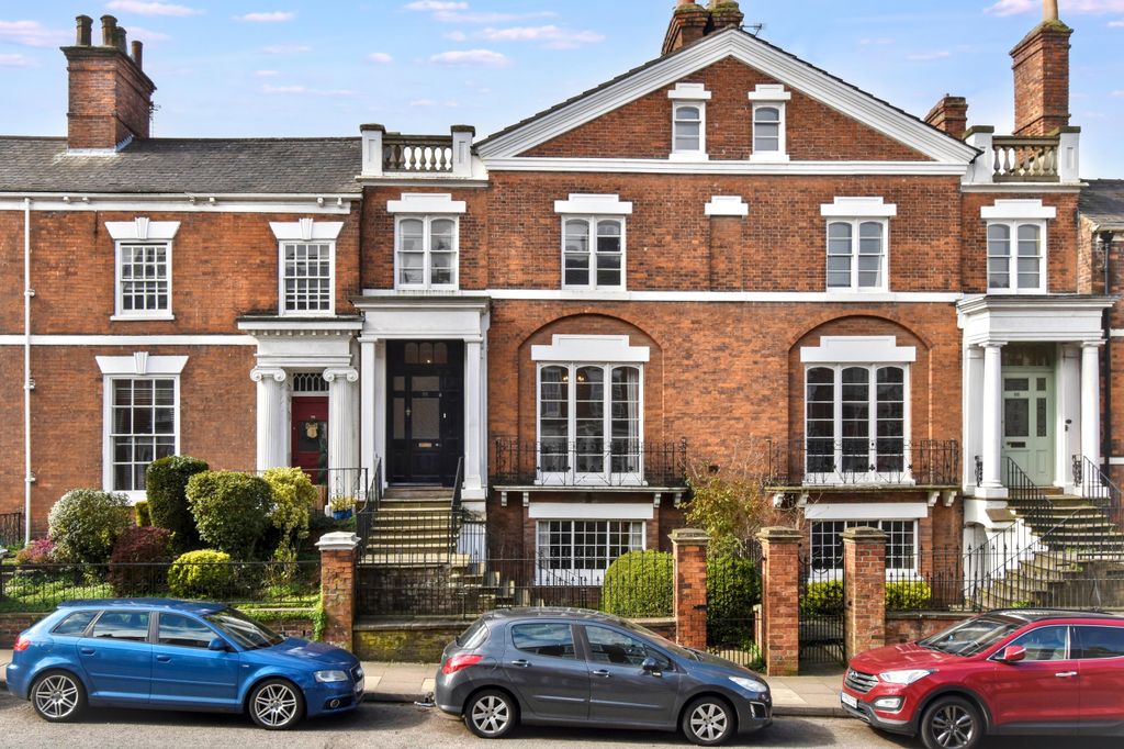 Property photo 1 of 37