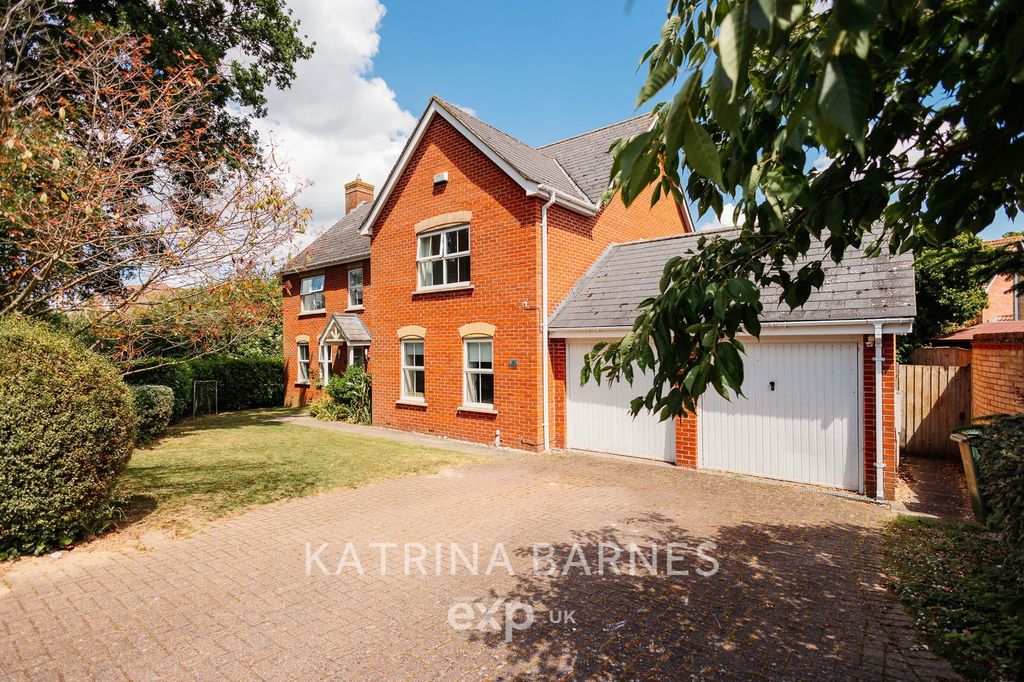 Property photo 1 of 31