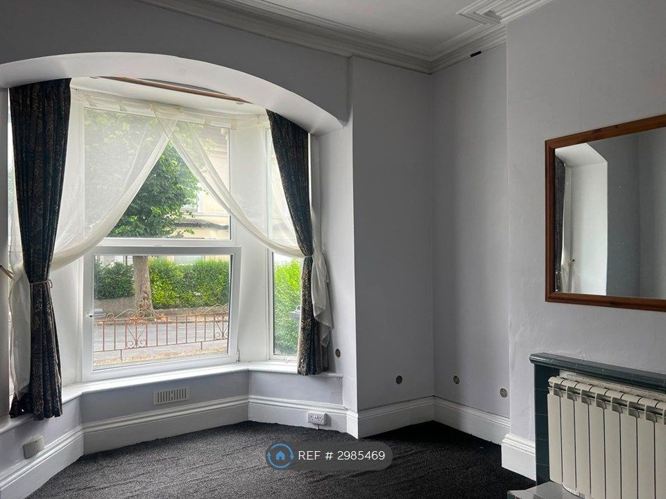 Property photo 1 of 3