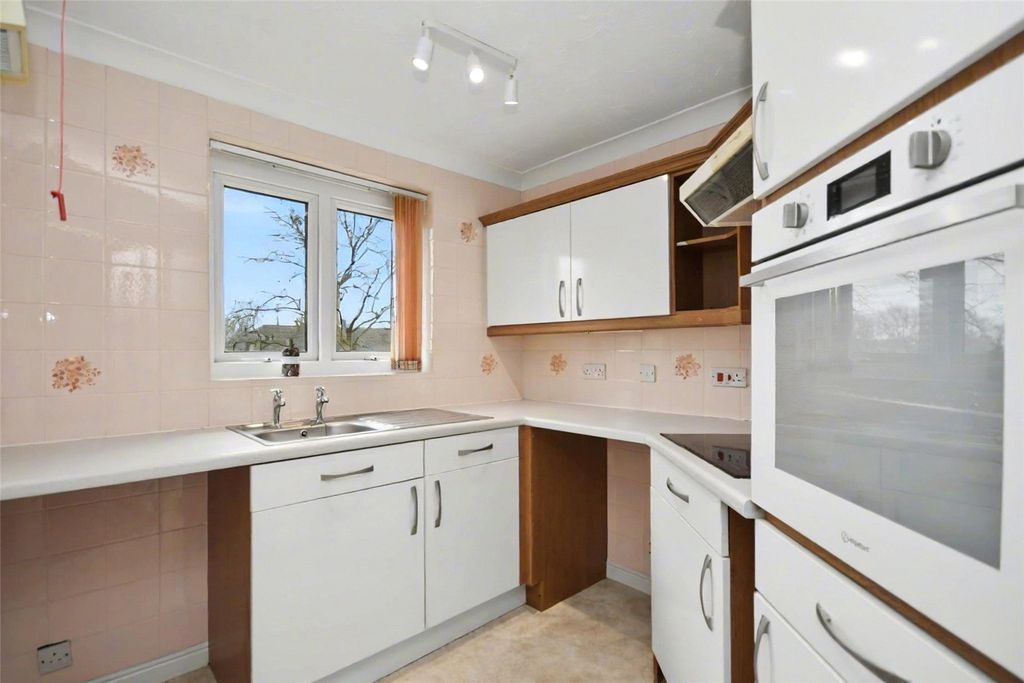 Property photo 3 of 11 Picture No. 06