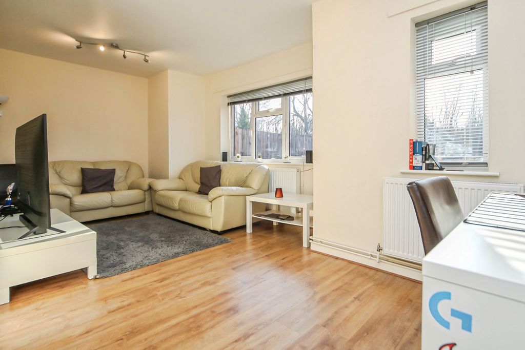 Property photo 2 of 20 Lounge Diner