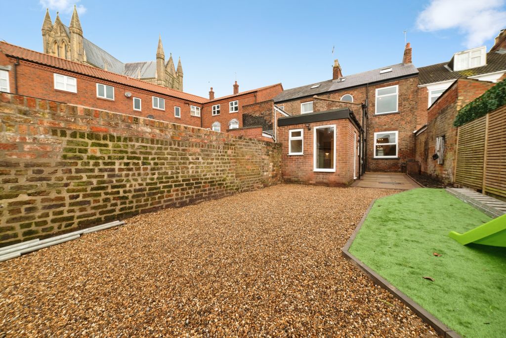 Property photo 3 of 19 Photo #3