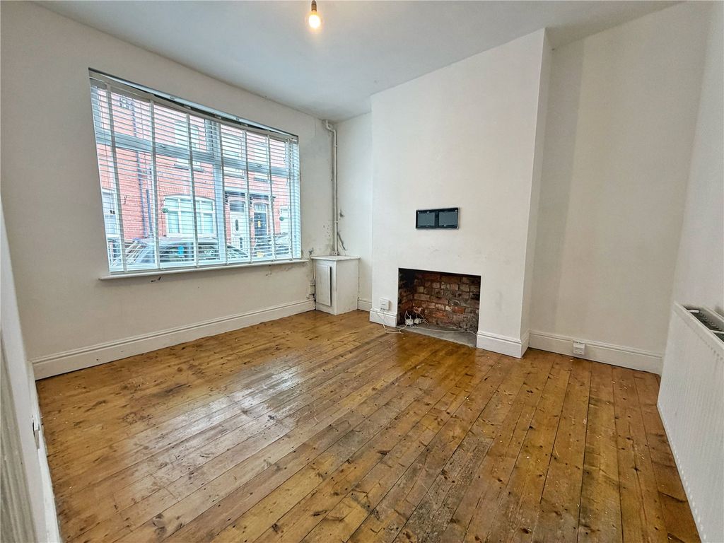 Property photo 3 of 19 Picture No. 13
