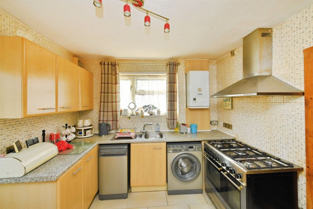 Property photo 3 of 17