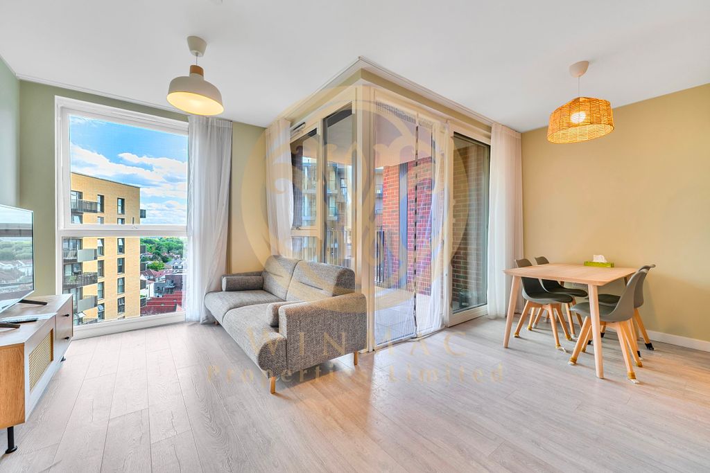 Property photo 1 of 18