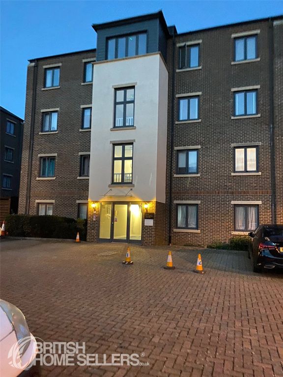 Property photo 1 of 12 Picture No. 14