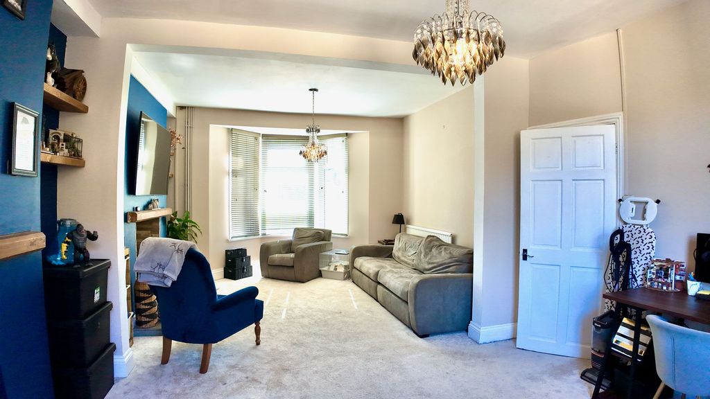 Additional image 8 of 4 bed semi-detached house for saleHillside Road, Crumlin NP11