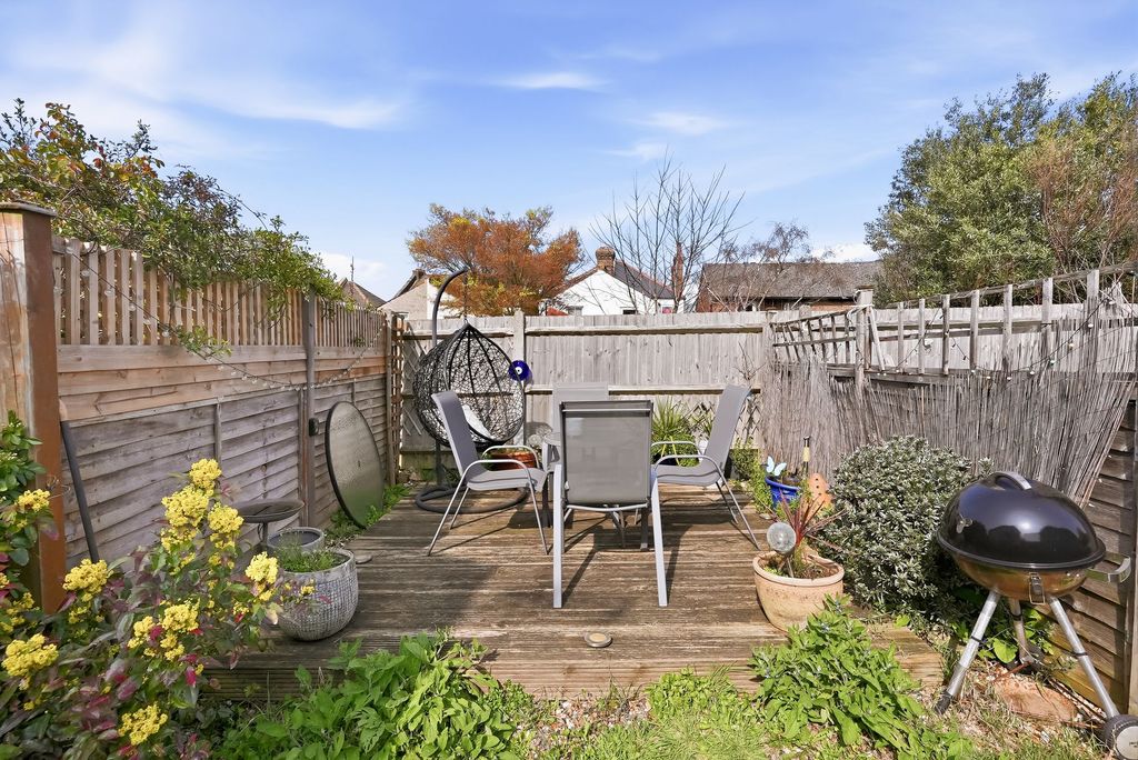 Property photo 3 of 10