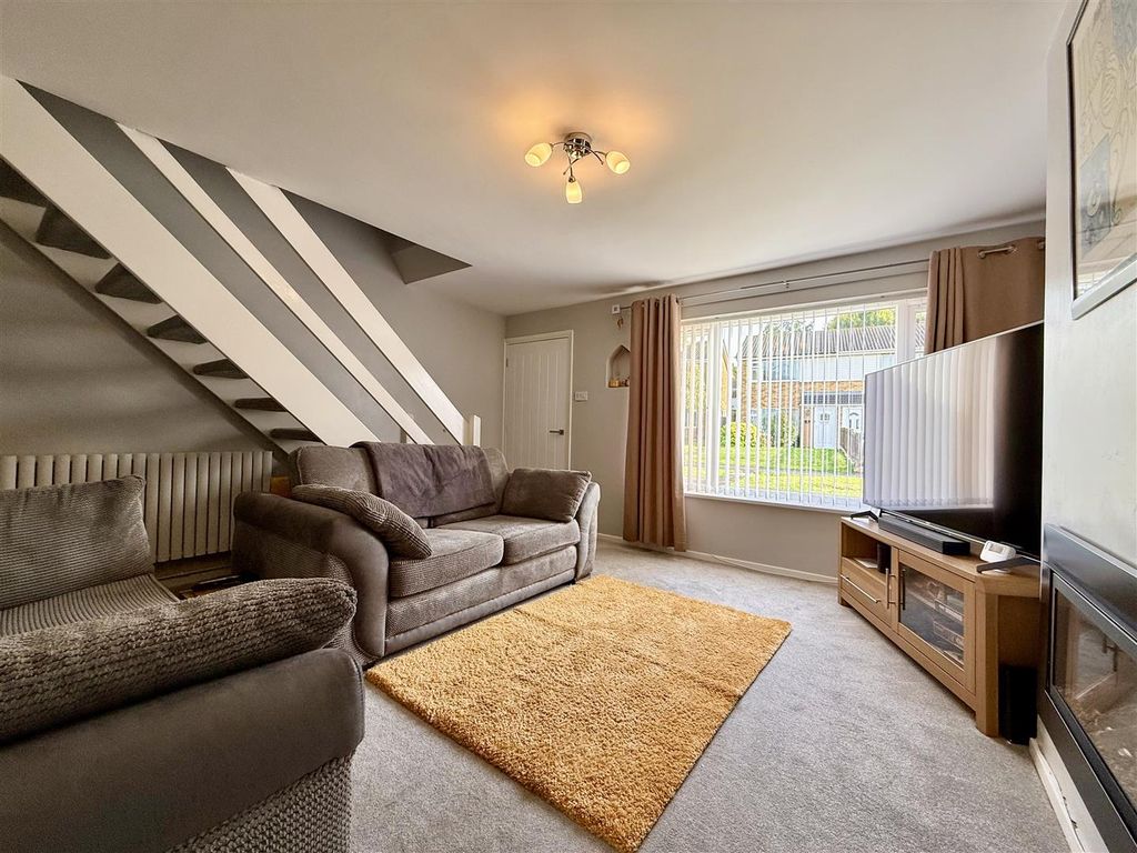 Property photo 2 of 17 2