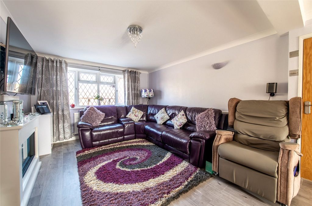 Property photo 2 of 35 Picture No. 36