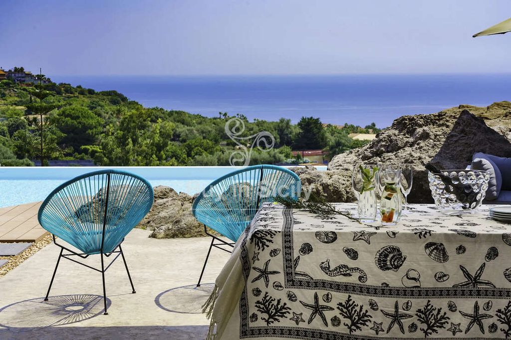 Property photo 3 of 46 <Alttext/>