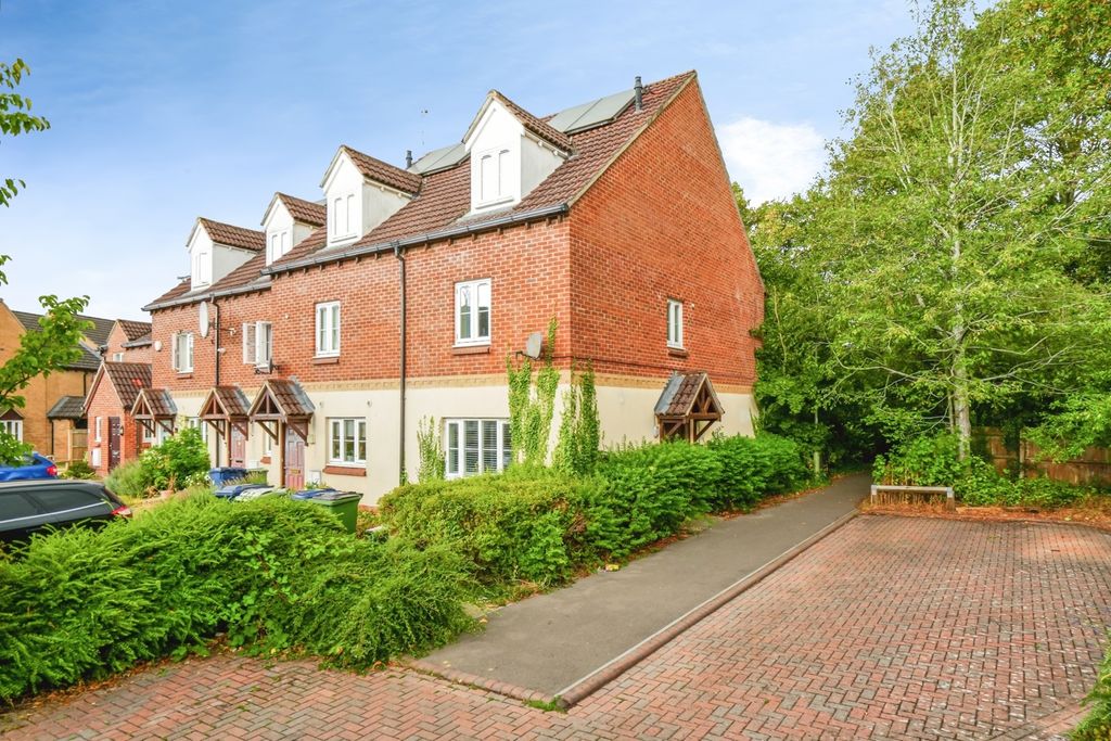 Property photo 1 of 16 Pbox-Img.Jpg