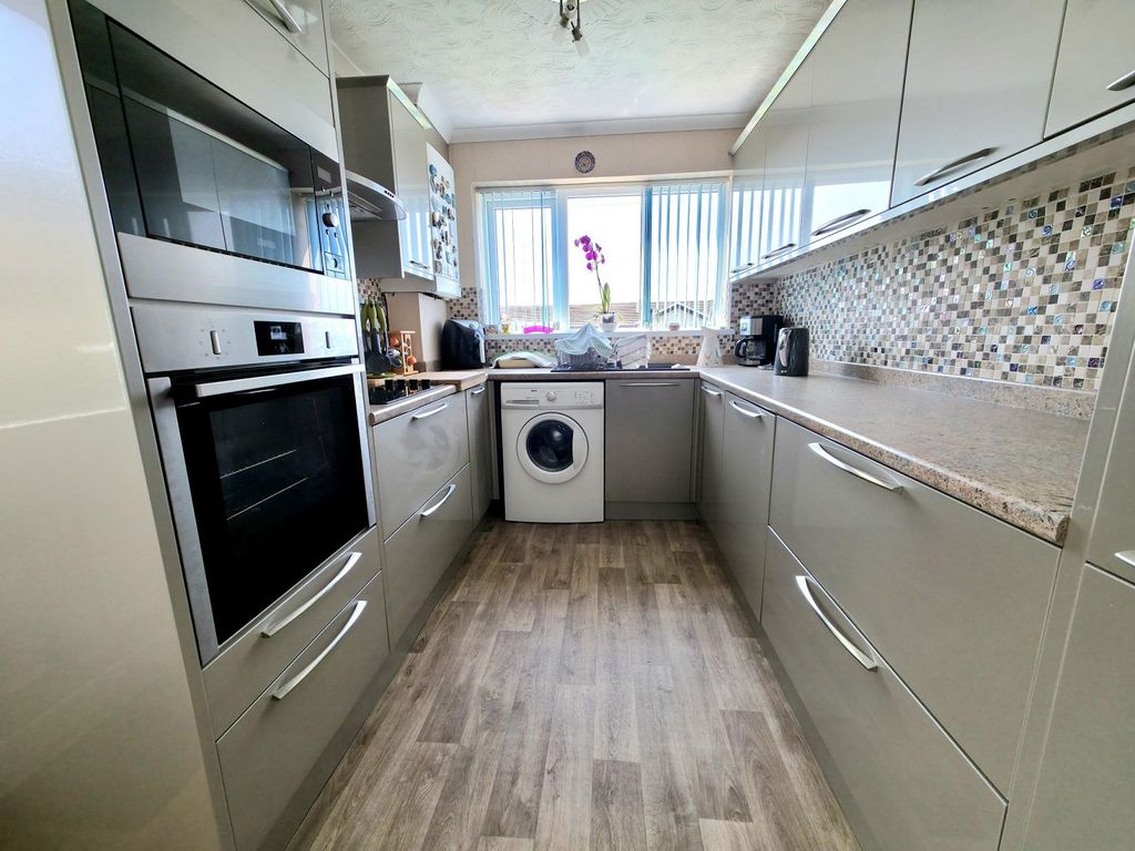 Property photo 2 of 14 Not Specified