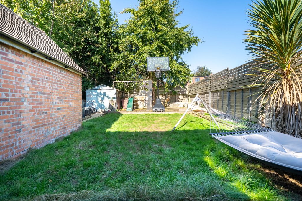 Property photo 3 of 18