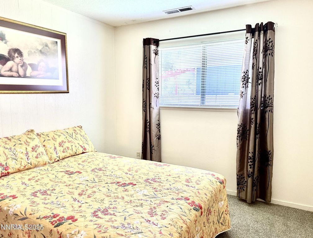 Property photo 2 of 3 <Alttext/>