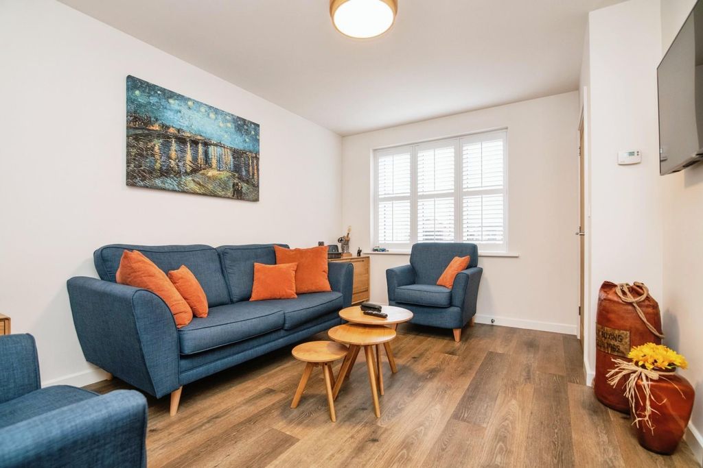 Property photo 2 of 18 Gillot-17.Jpg