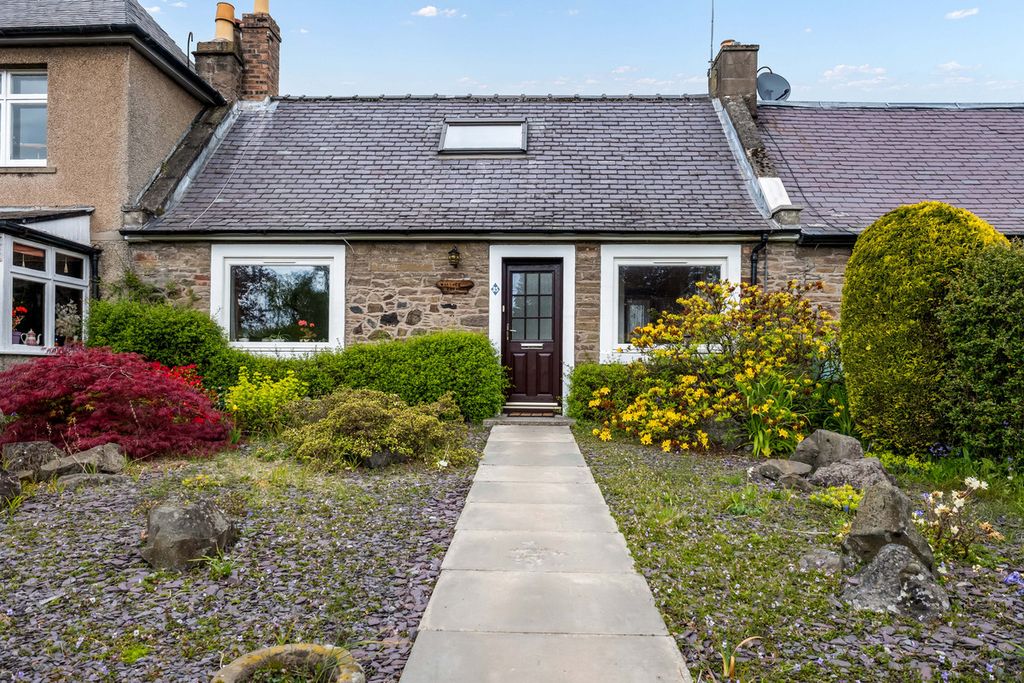 Property photo 1 of 36