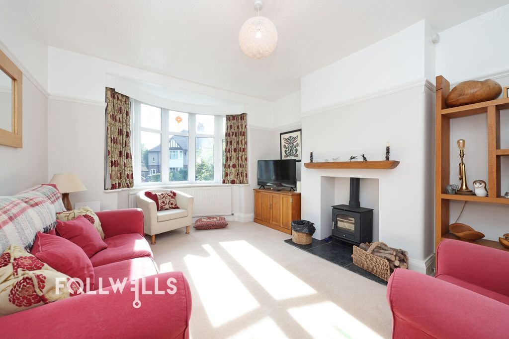Property photo 2 of 25