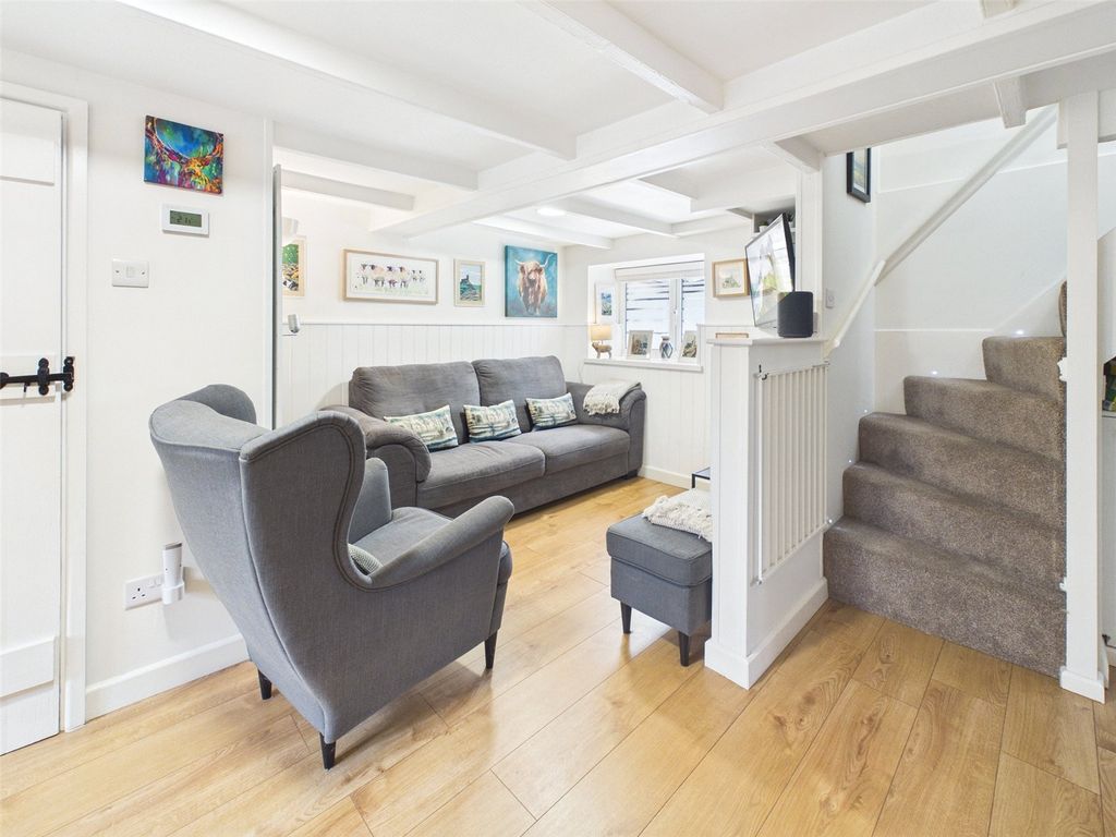 Property photo 2 of 20 Picture No. 04