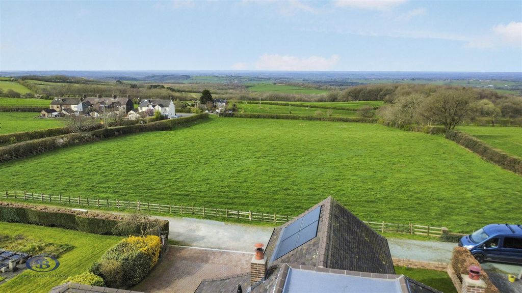 Property photo 2 of 44 Tlc_7A755A94-F7E6-49A2-9Fbb-541Ea6B53Afb_F563Aa8.J