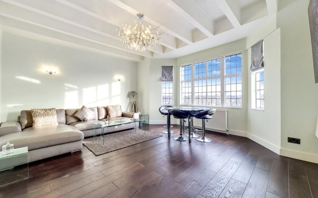 Property photo 3 of 9 Crompton_4.Png