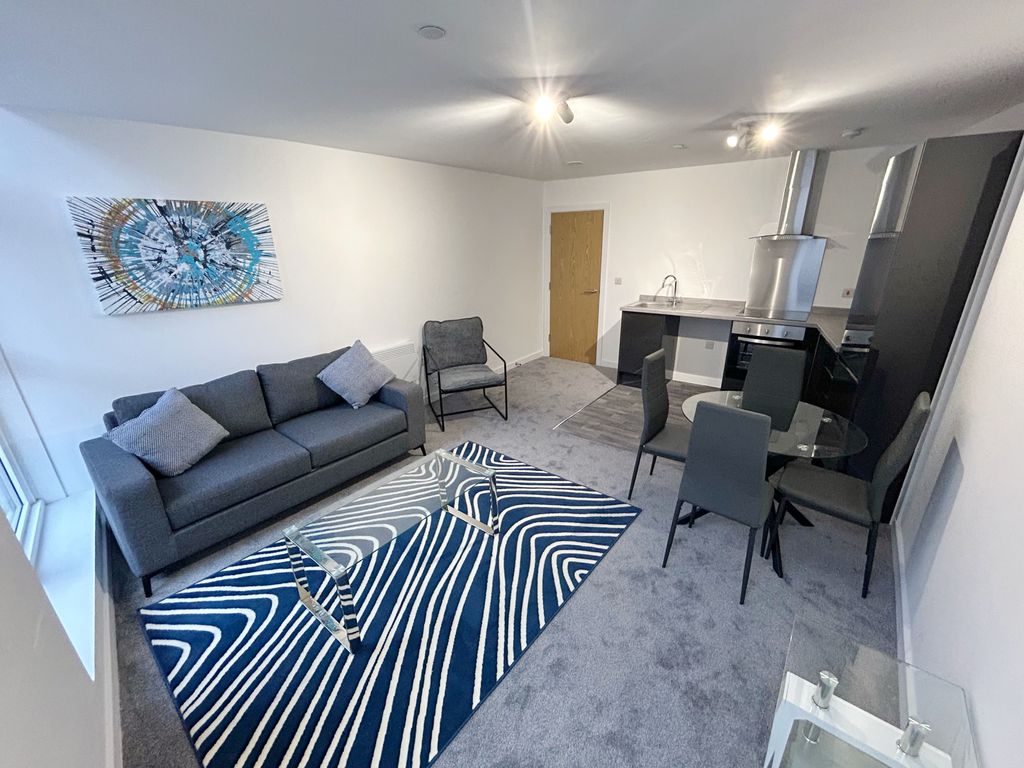 Property photo 1 of 7 Living Room