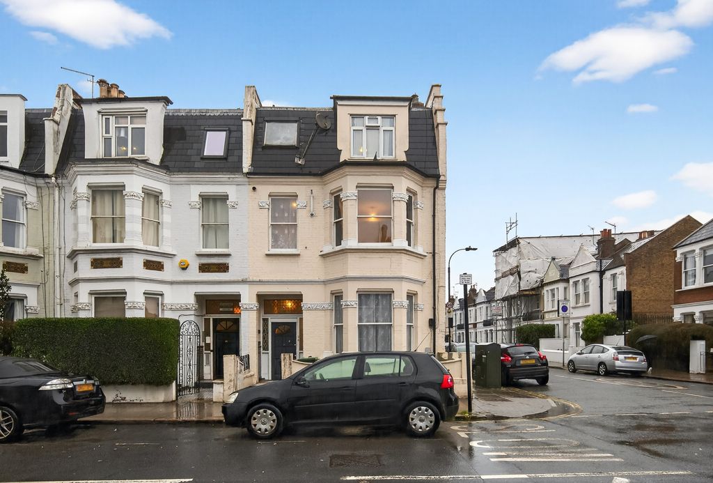 Property photo 3 of 30