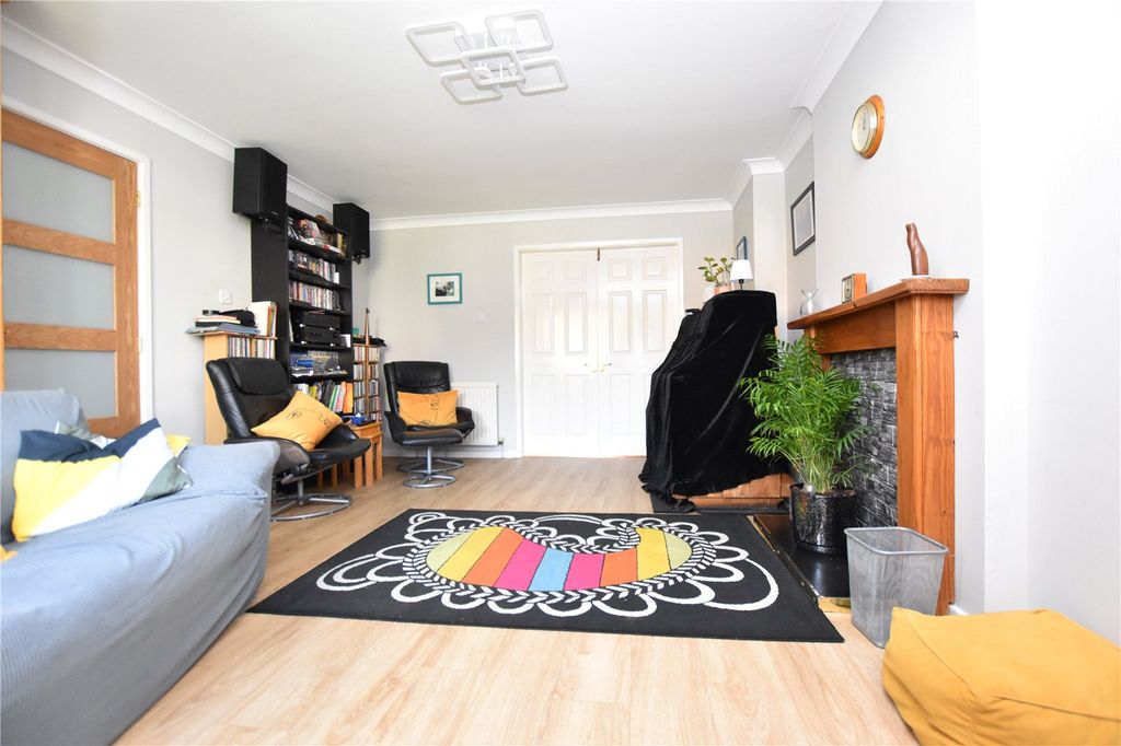 Property photo 2 of 24 Picture No. 07