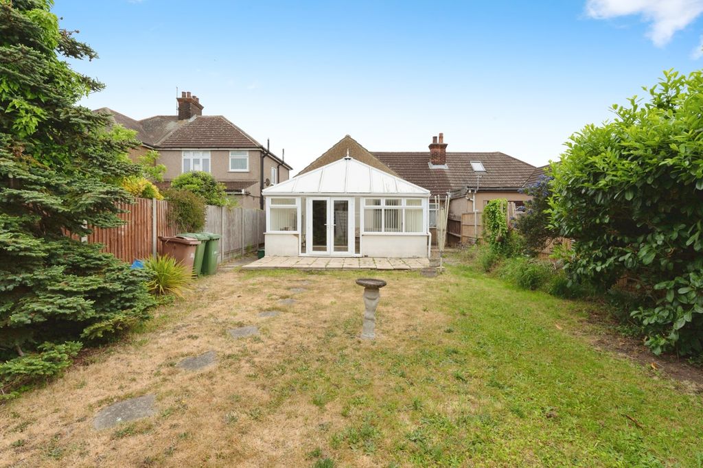 Property photo 2 of 17 Photo