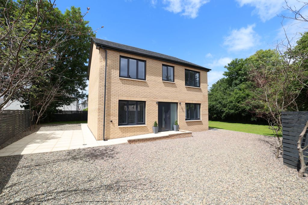 Property photo 1 of 41