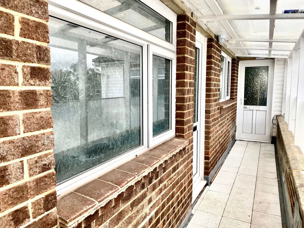 Property photo 1 of 7 Front