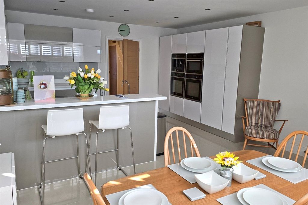 Additional image 13 of 4 bed semi-detached house for saleForest Road, Liss, Hampshire GU33