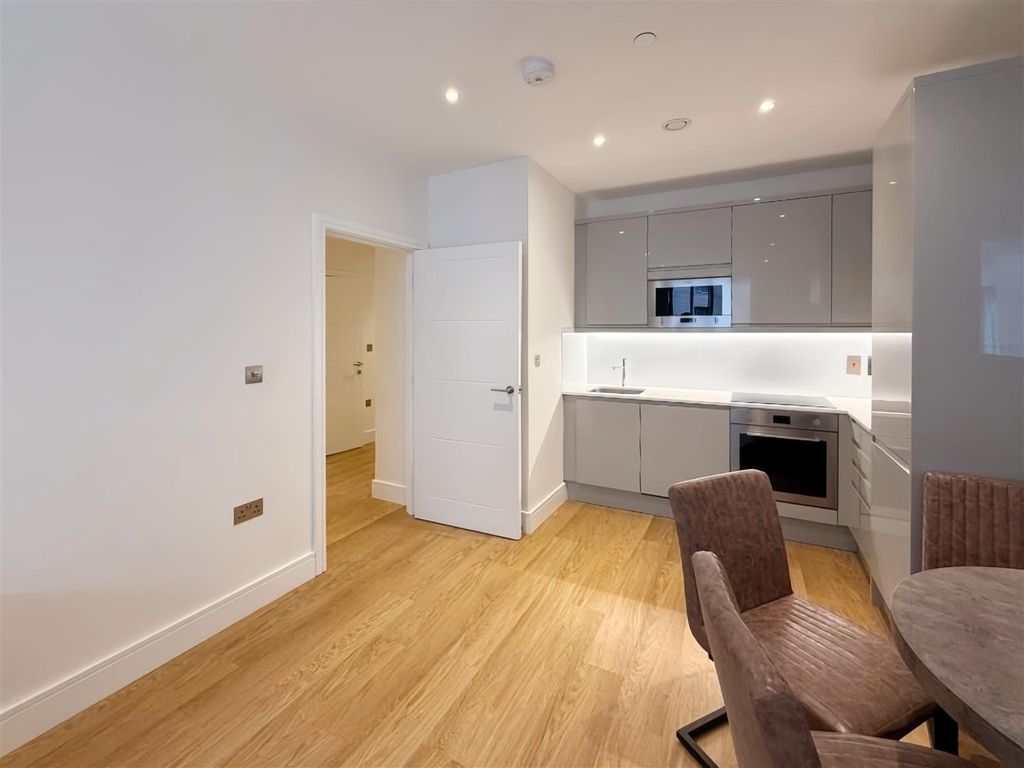 Property photo 3 of 26 5Cb7B54B308Ed6247B85B00Cebf79313.Jpg
