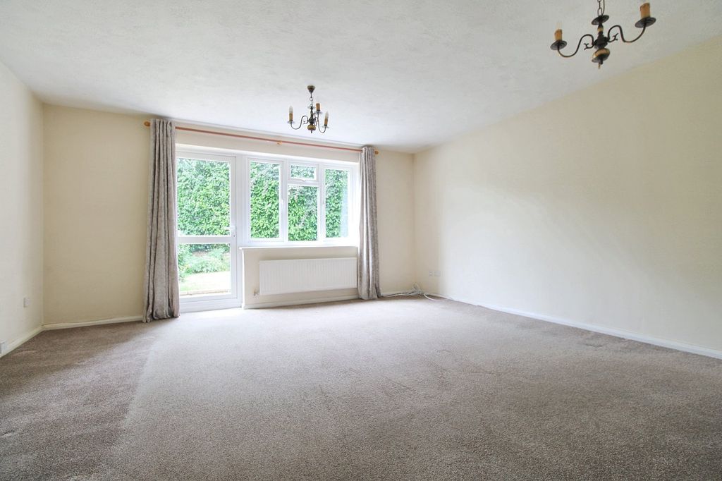 Property photo 3 of 9 Picture No. 04