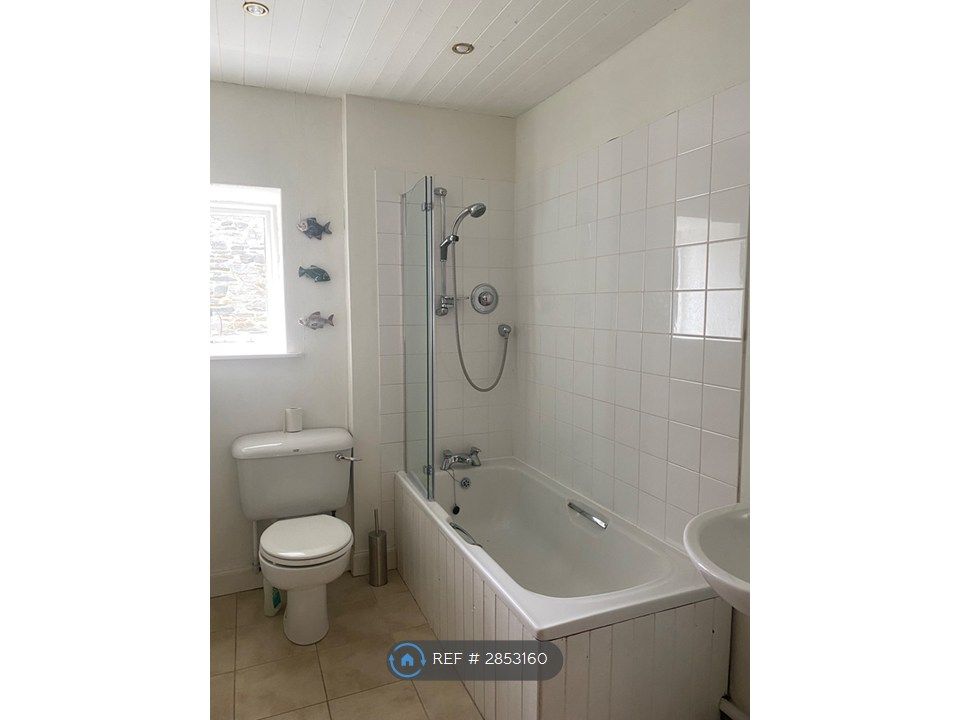 Property photo 3 of 4