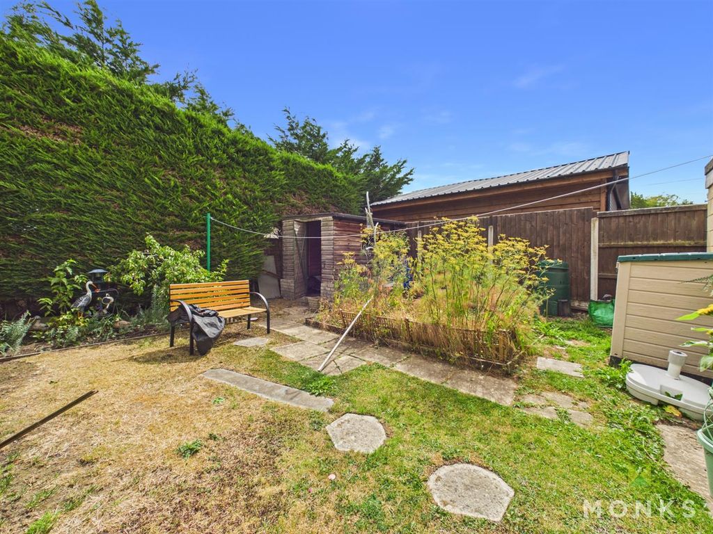 Property photo 2 of 17 Cam01420G0-Pr0966-Still013.Jpg