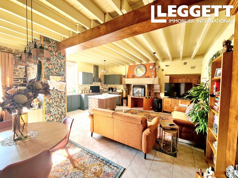 Property photo 2 of 10