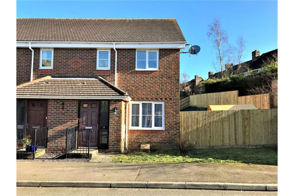 Property photo 1 of 8 Front View