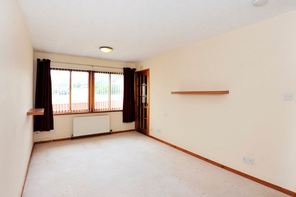 Property photo 2 of 11 Photo 2