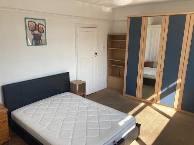 Property photo 2 of 8 Bed3A.Jpg