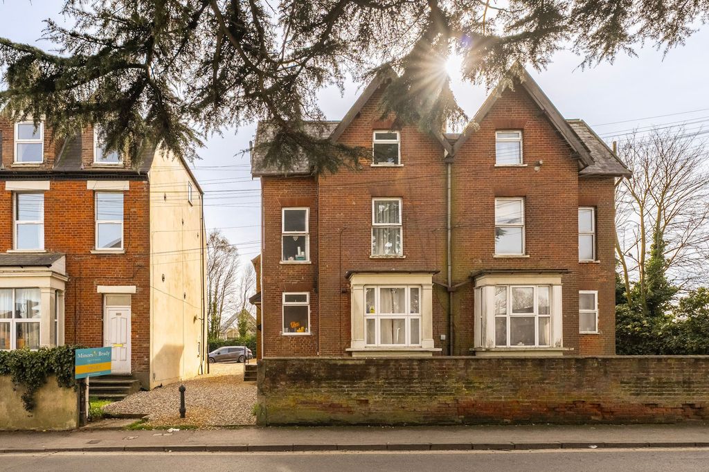 Property photo 1 of 6
