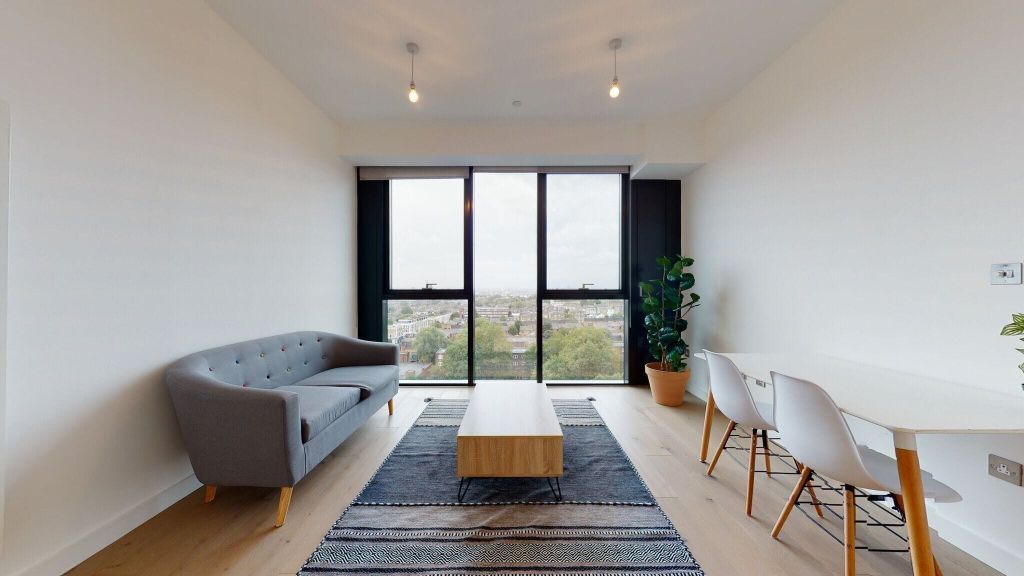 Property photo 1 of 13 Living Room