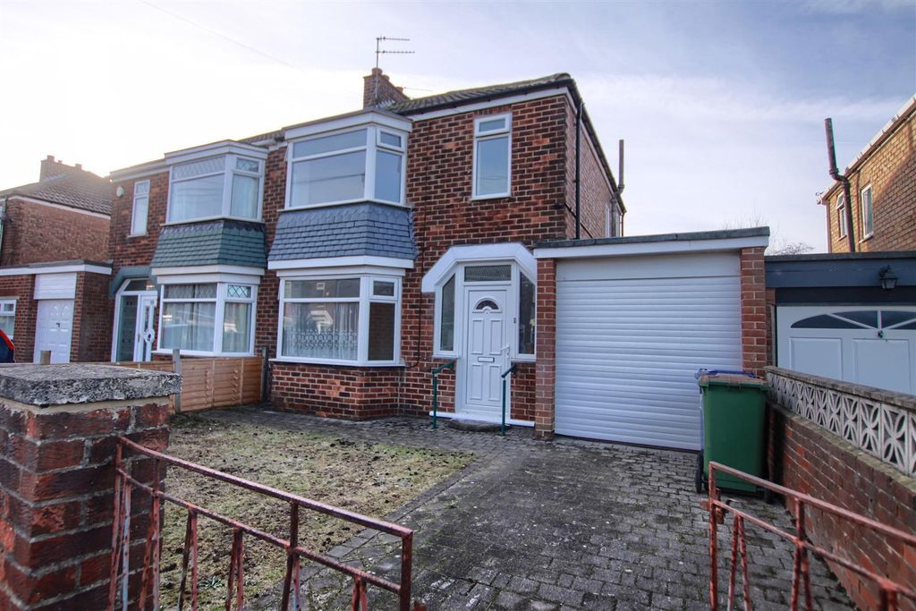 Property photo 1 of 10 Br1.Jpg